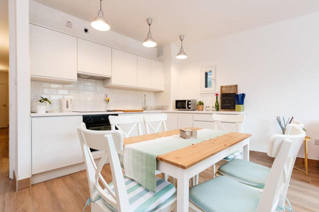 Stylish Soundproof Temple Bar Square Apartment Dublin Exterior photo
